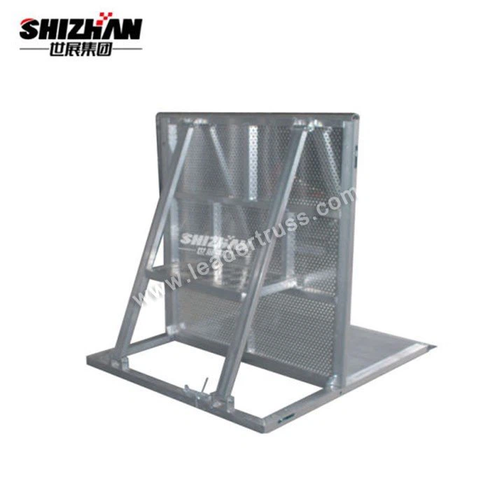 Aluminium-Free-Standing-Blow-Through-Barricade (1)